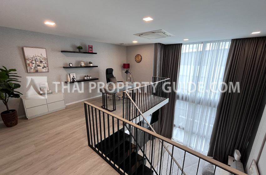House with Private Pool in Krung Thep Kritha 